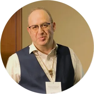 Лев Файнвейц — основатель Business Education Plus